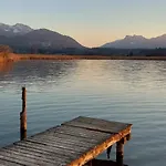 Alpenchiemsee - M. Bergblick U. Seenaehe