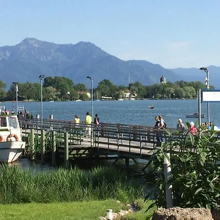 Alpenchiemsee Mit Bergblick Und Seenaehe * Bernau am Chiemsee